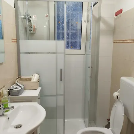 The House Of Peter Καζαλέκιο ντι Ρένο